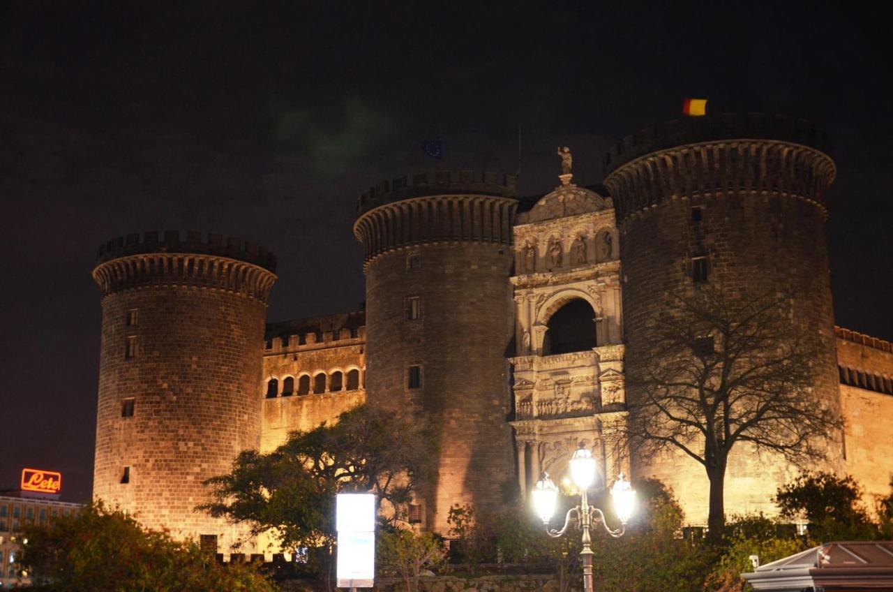 La Casa Spagnola Napoli Exterior photo