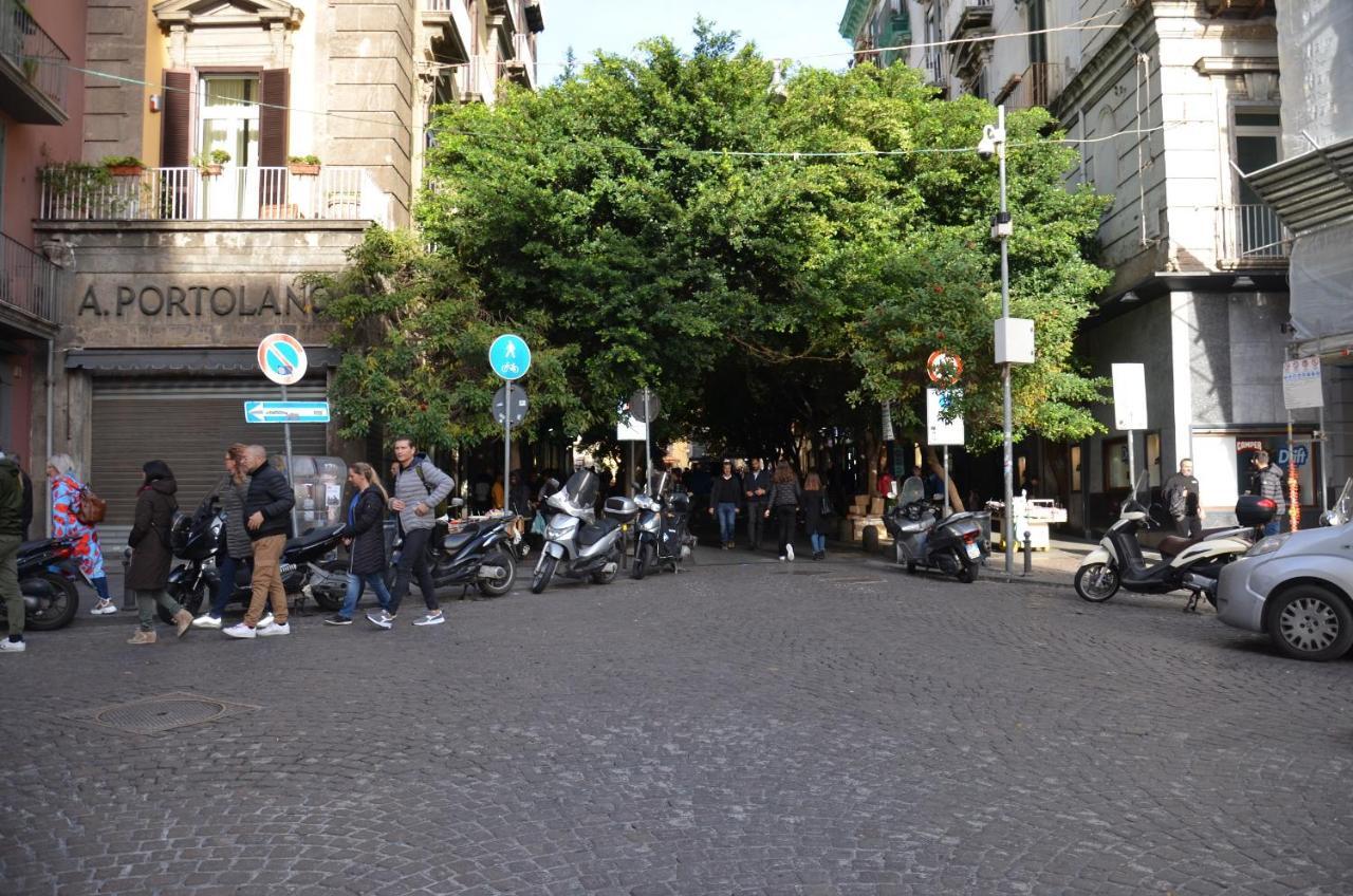 La Casa Spagnola Napoli Exterior photo