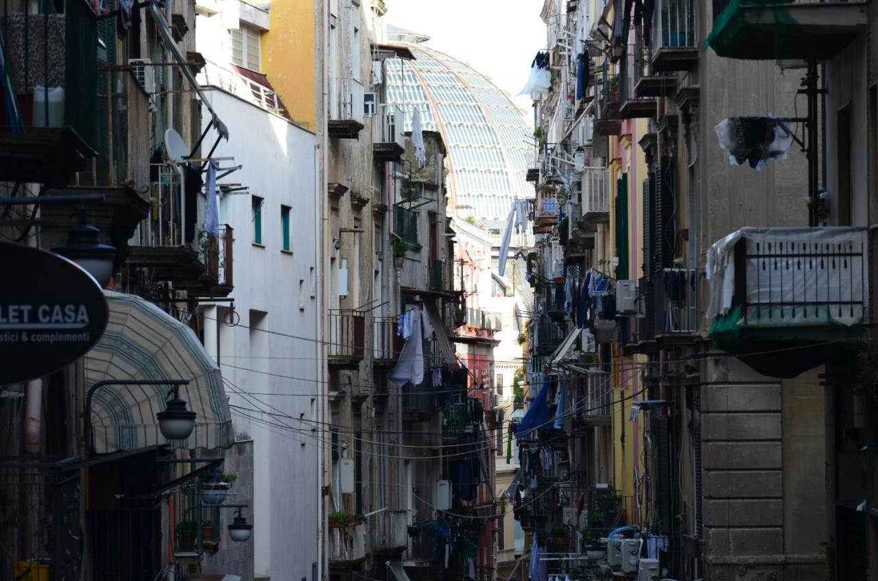 La Casa Spagnola Napoli Exterior photo