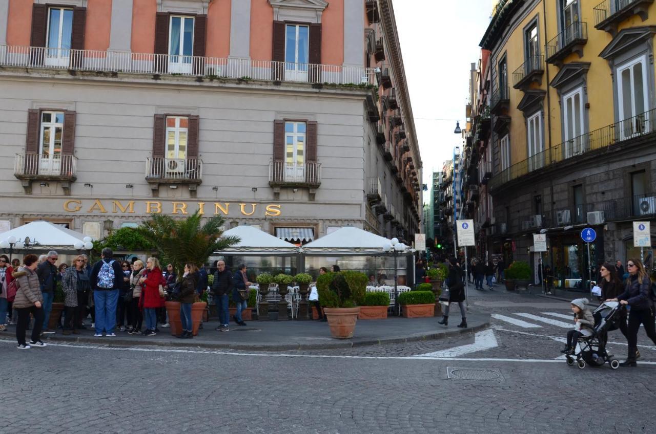 La Casa Spagnola Napoli Exterior photo